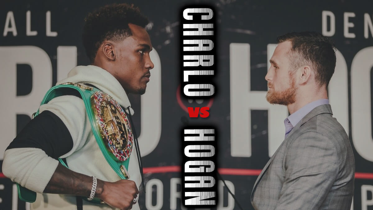 Jermall Charlo pitelemässä WBC-liiton keskisarjan vyötä ja Dennis Hogania